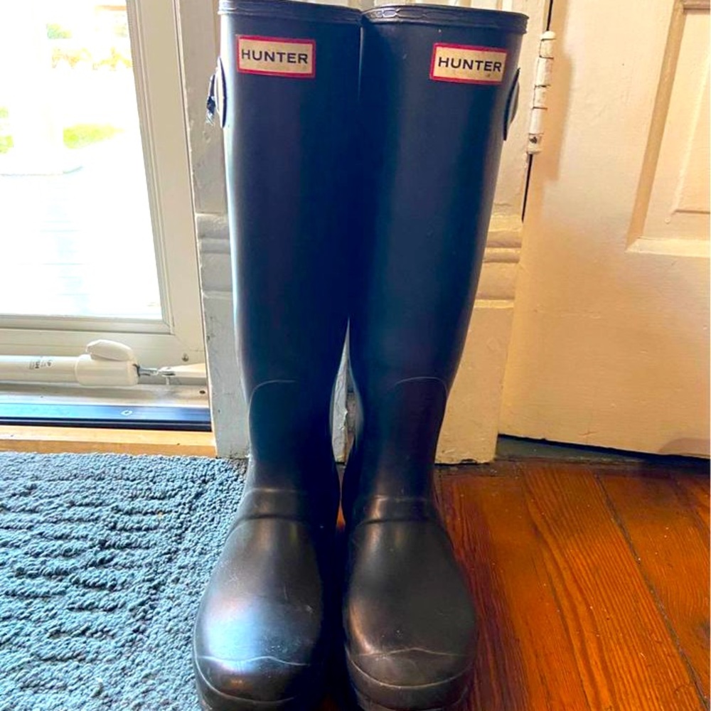 Hunter women’s rain boots size 10